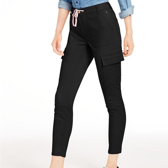 Tommy Hilfiger Denim - Tommy Hilfiger Women’s Black Skinny Cargo Pants Size 4